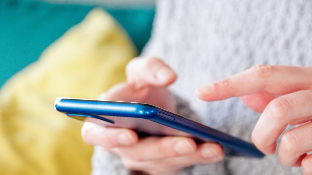 New hub launched to help people in Ireland spot scam ads and texts