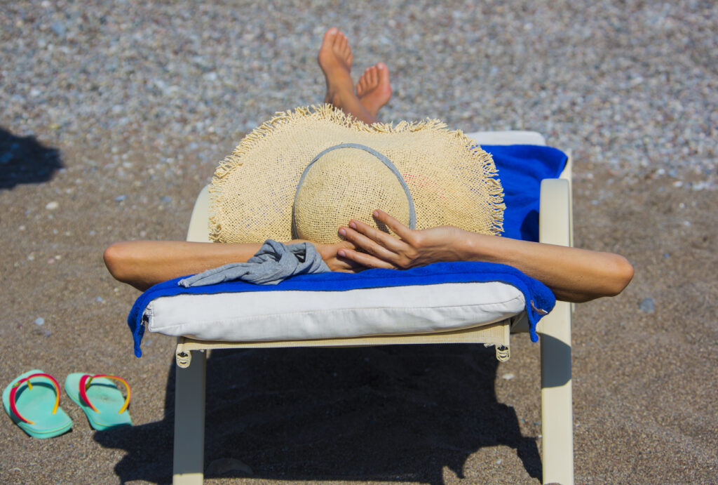 What happens to unused annual leave at the end of the year?